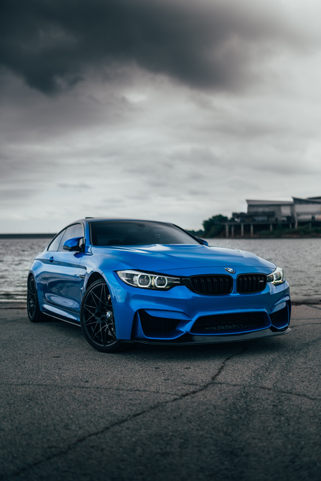 Blue BMW M4 'Waterfront' Poster